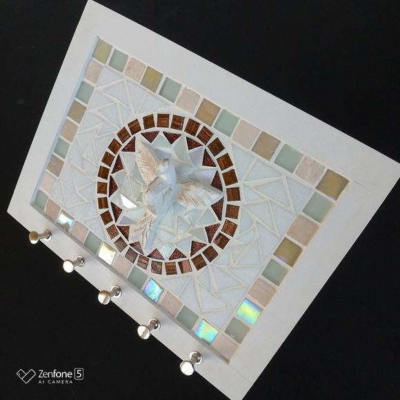 Porta Chaves Mosaico Divino Branco