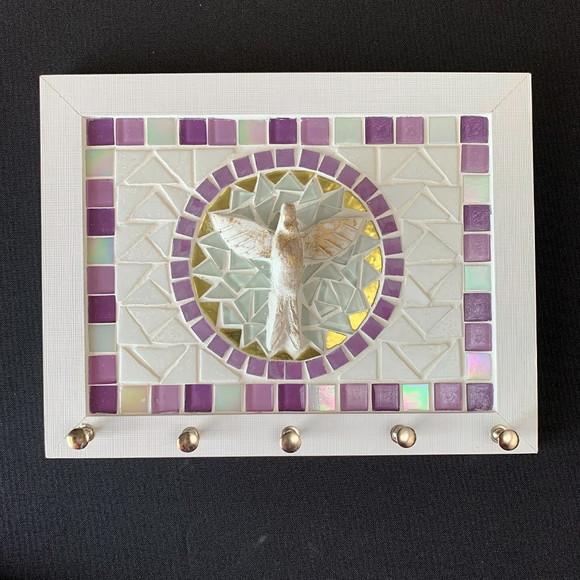 Porta Chaves Mosaico Divino Branco e Lilás