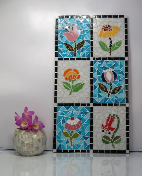 Quadro Floral em Mosaico