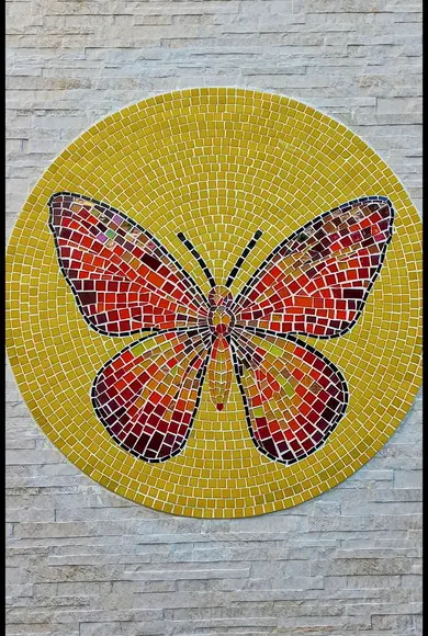 Borboleta em Mosaico em Tela (fixação em Área Externa)