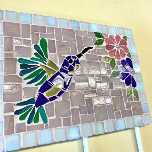 Cabideiro em Mosaico Beija-flor