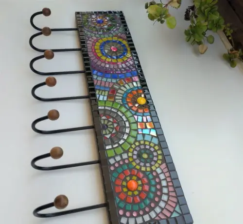 Cabideiro em Mosaico Círculos Coloridos 7 Ganchos