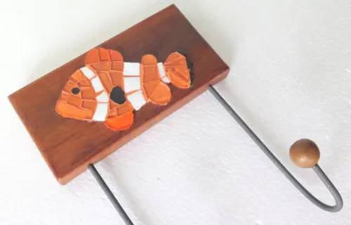 Cabideiro em mosaico Peixe Nemo