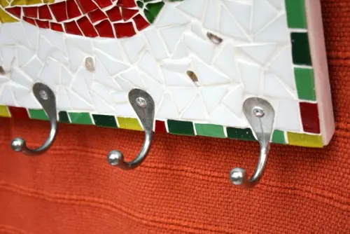 Cabideiro em Mosaico Pimentas