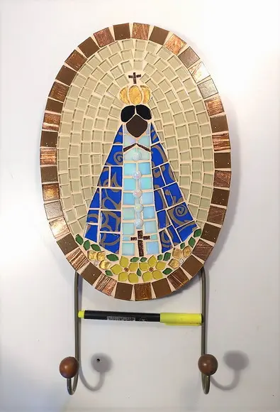 Cabideiro Nossa Senhora em Mosaico