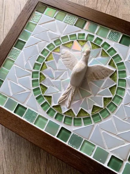 Caixa de Chá em Mosaico Divino Espírito Santo