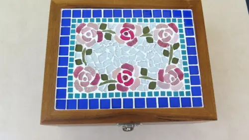 Caixa de Chá ou Multiuso em Mosaico Rosas
