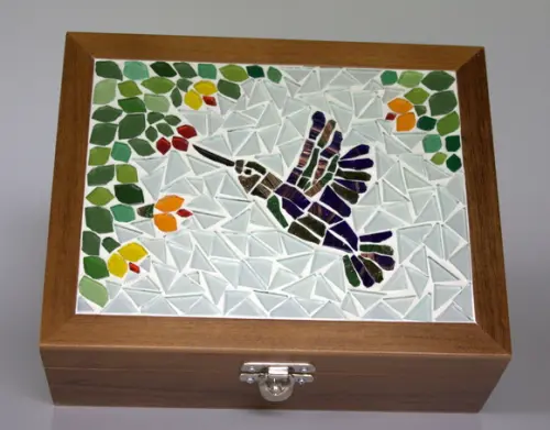 Caixa de Costura Beija-flor em Mosaico