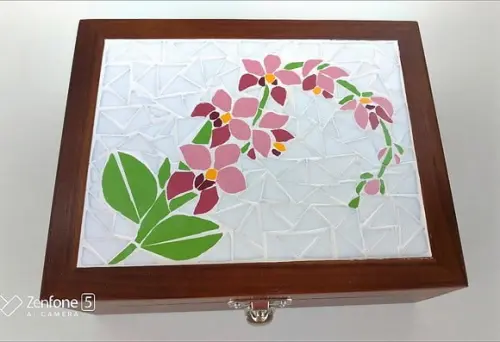 Caixa de Costura em Mosaico Orquídea