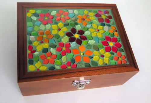 Caixa de Costura em Mosaico Flores