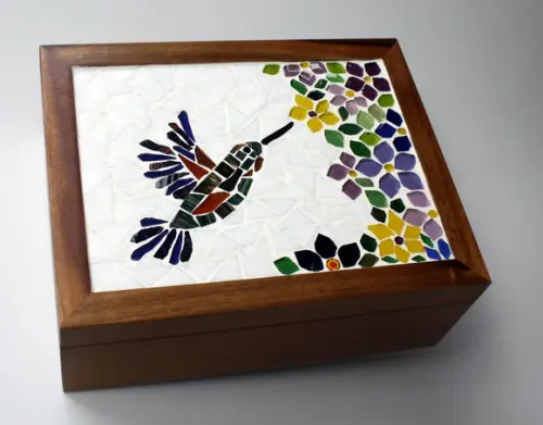 Caixa Multiuso em Mosaico Beija-flor
