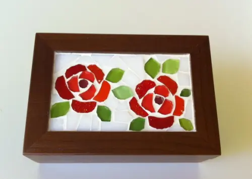Caixa Porta Cartões em Mosaico Rosas