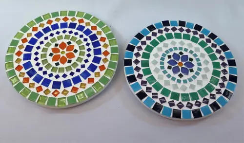 Descanso de Panelas em Mosaico Mandala Floral