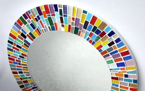 Espelho em Mosaico Colorido