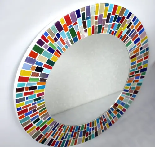 Espelho em Mosaico Colorido