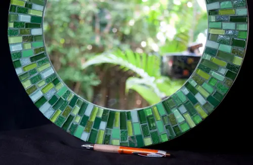 Espelho em Mosaico Verde