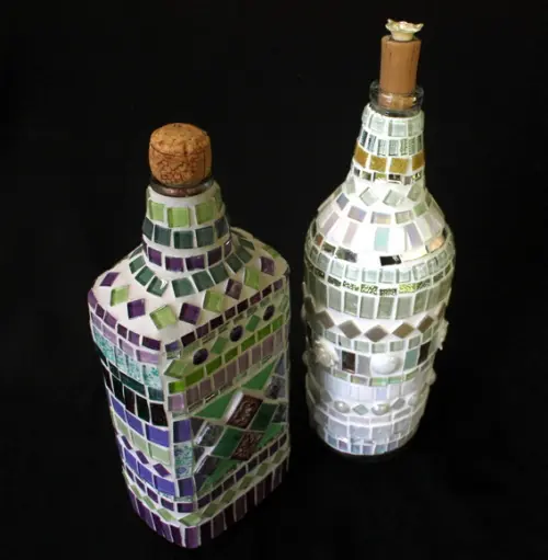 Garrafa em Mosaico Branca Perolada