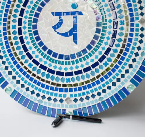 Mandala Chakra Cardíaco em Mosaico