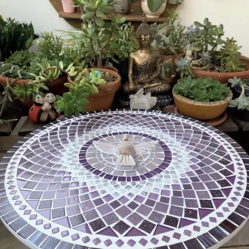 Mandala Divino em Mosaico Lilás Fractal