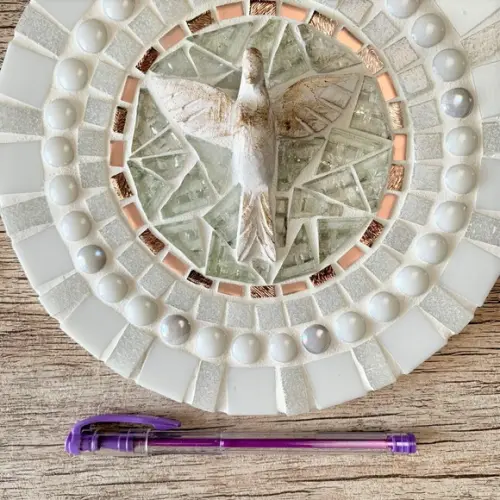 Mandala Divino Espírito Mosaico Branca com Dourado