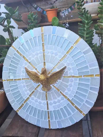 Mandala Divino Espírito Santo Branca e Dourada