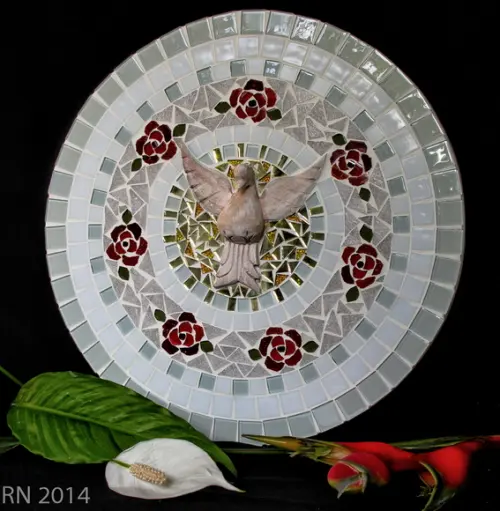Mandala Divino Espírito Santo com Rosas