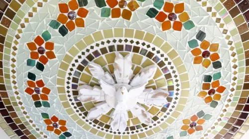 Mandala Divino Espírito Santo em Mosaico