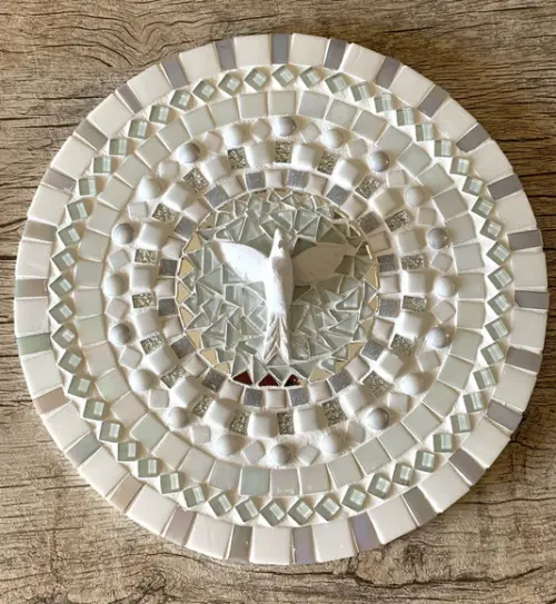 Mandala Divino Espírito Santo em Mosaico Branca