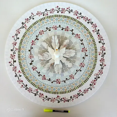 Mandala Divino Espírito Santo em mosaico cerejeiras 60