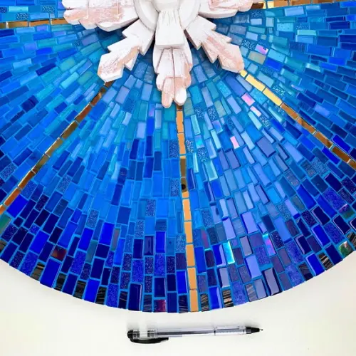 Mandala Divino Espírito Santo em Mosaico Raios Azuis