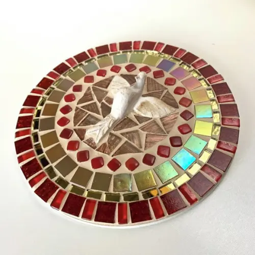 Mandala Divino Espírito Santo Vermelha em Mosaico