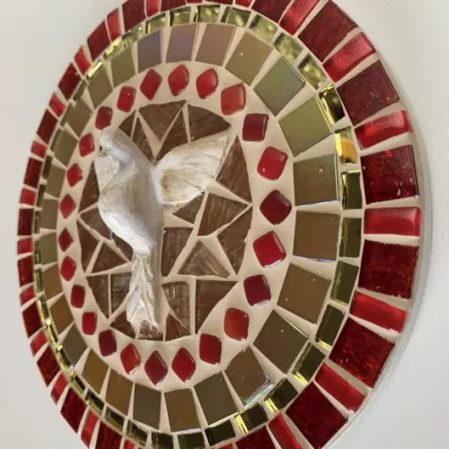 Mandala Divino Espírito Santo Vermelha em Mosaico