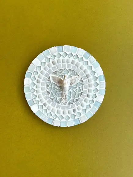 Mandala em Mosaico Divino Espírito Santo