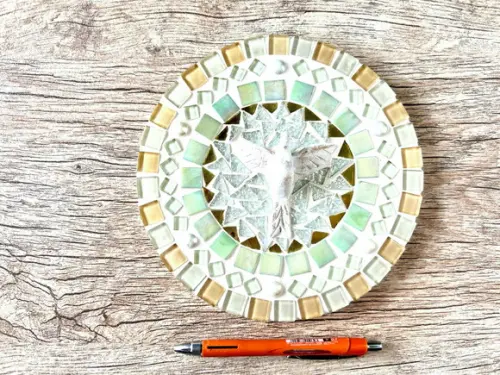 Mandala em Mosaico Divino Espírito Santo