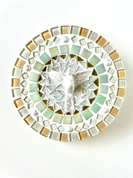 Mandala em Mosaico Divino Espírito Santo