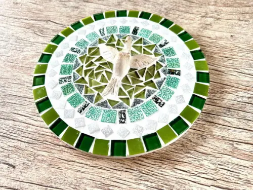 Mandala em Mosaico Divino Espírito Santo