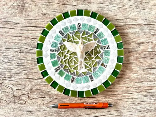Mandala em Mosaico Divino Espírito Santo