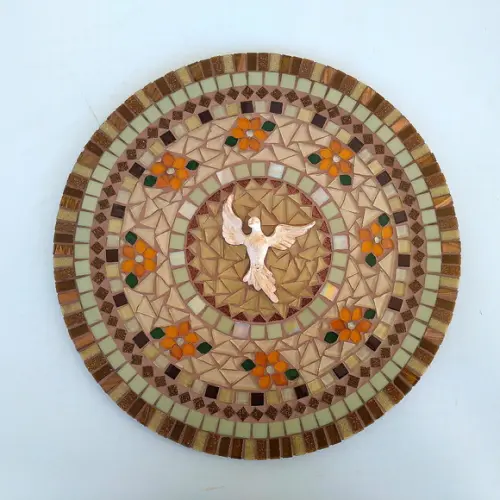 Mandala em Mosaico Divino Espírito Santo
