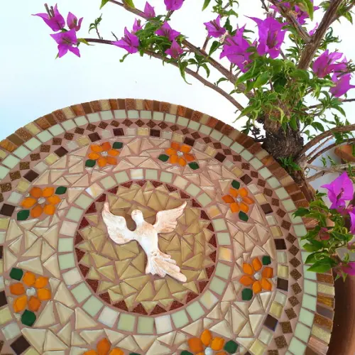 Mandala em Mosaico Divino Espírito Santo