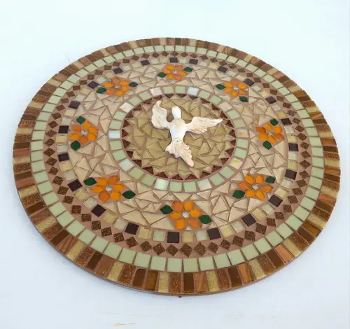 Mandala em Mosaico Divino Espírito Santo