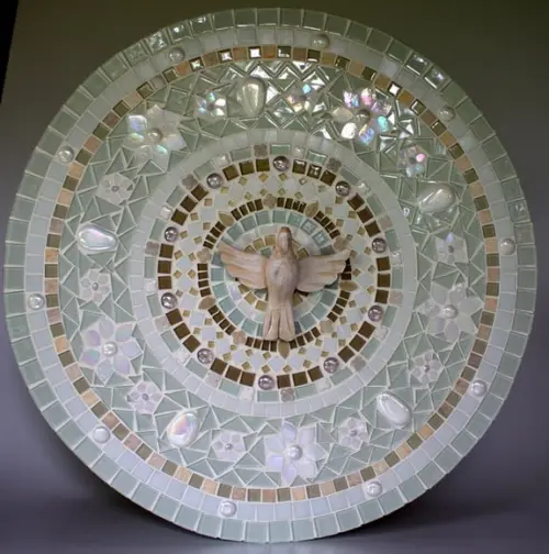 Mandala em Mosaico Divino Espírito Santo Branca 60