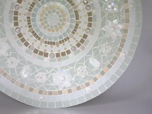Mandala em Mosaico Divino Espírito Santo Branca 60