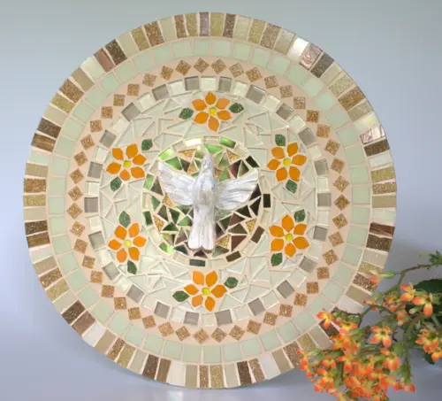 Mandala em Mosaico Divino Espírito Santo Terra
