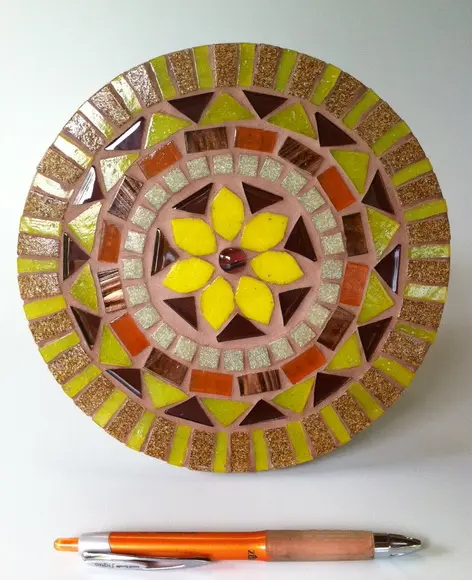 Mandala em Mosaico Flor Amarela