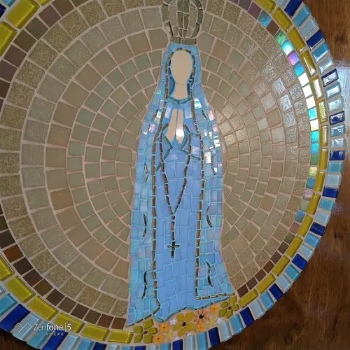 Mandala Nossa Senhora de Fátima em Mosaico