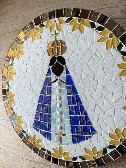 Mandala Nossa Senhora em Mosaico Área Externa