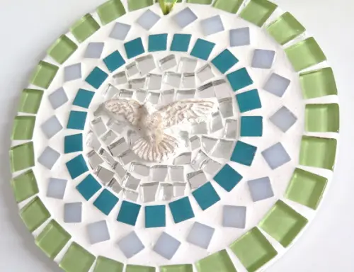 Mandalinha Divino em Mosaico Verde