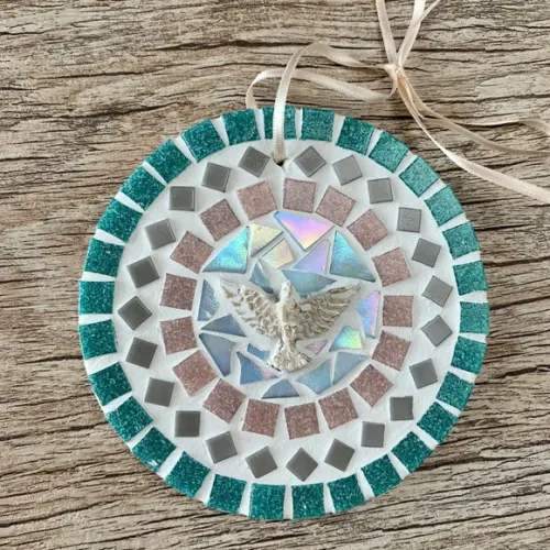 Mandalinha Divino em Mosaico Verde e Rosa