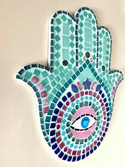 Mão de Fátima hamsá em mosaico