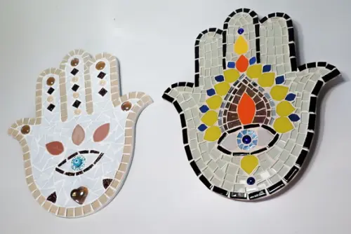 Mão de Fátima ou hamsá em mosaico